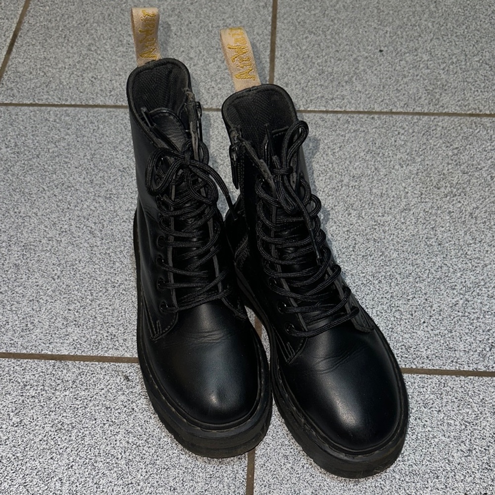 Dr. Martens Jadon II Mono Black Combat Boots Women’s Size 7 (EU 38) Men’s 6